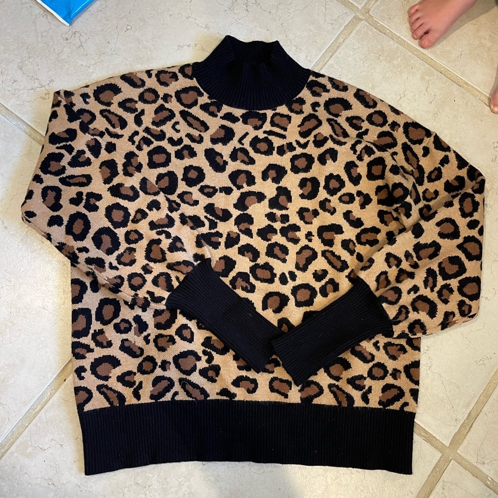 Rachel Zoe Leopard Mockneck Sweater M